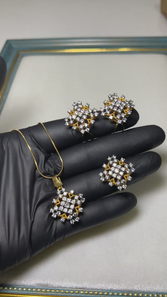 Emaan Heritage Diamond-Cut Locket Set